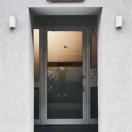 Fairwinds - Double With Ensuite - Airport - Self Check In & Out Available Rum i privatbostad *